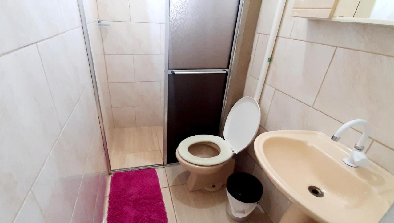 Kitnet S2 Em Torres-Rs - Na Mais Bela Praia Gaucha - Cozinha - Banheiro - Ar Condicionado - Tv Smart 32' - Wi-Fi - Estacionamento - Anfitria Superhost No Bnb 外观 照片